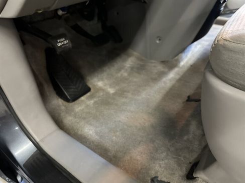 Used 2007 Toyota Sienna LE image 29