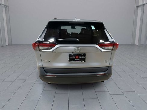 Certified 2022 Toyota RAV4 XLE Premium image 7