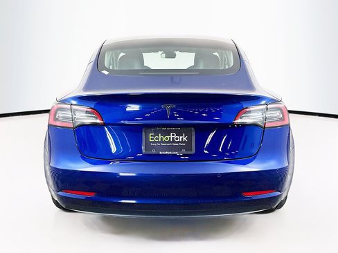 Used 2021 Tesla Model 3 Standard Range Plus RWD image 7