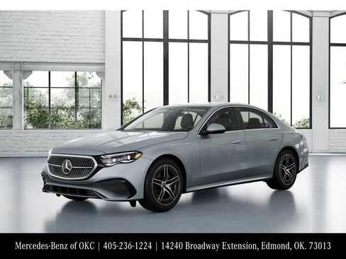 Used 2025 Mercedes-Benz E 350 Sedan image 39