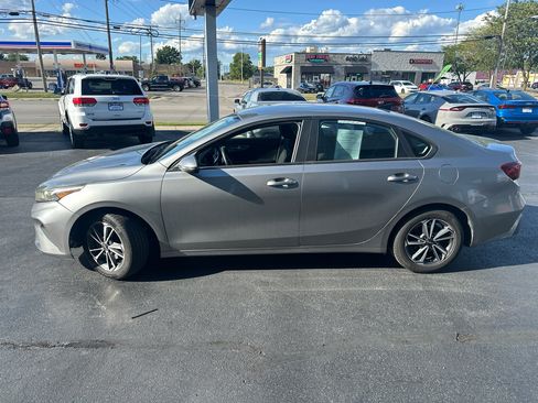 Used 2022 Kia Forte LXS w/ LXS Technology Package image 23