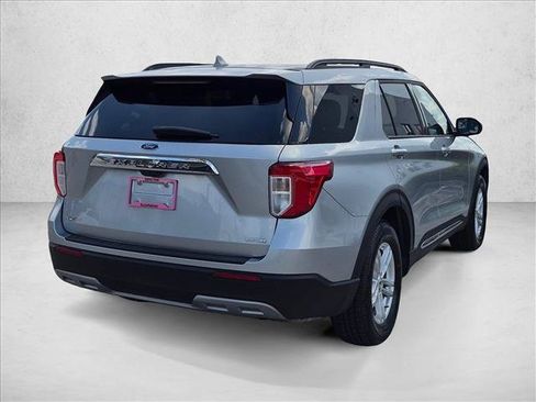 Certified 2020 Ford Explorer XLT w/ Equipment Group 202A RWD image 5