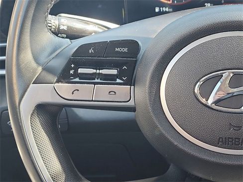 Certified 2023 Hyundai Elantra Limited image 14