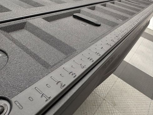 New 2026 GMC Canyon Denali image 25