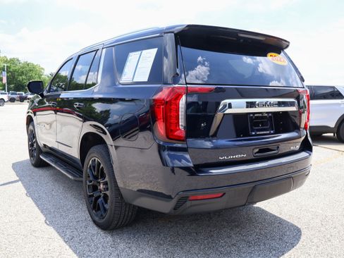 Used 2022 GMC Yukon SLE RWD image 3