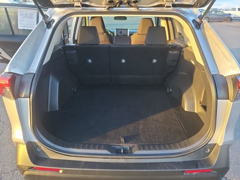 Certified 2025 Toyota RAV4 LE image 21