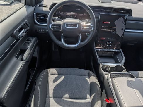 New 2027 GMC Terrain Elevation w/ Technology Package II FWD image 12