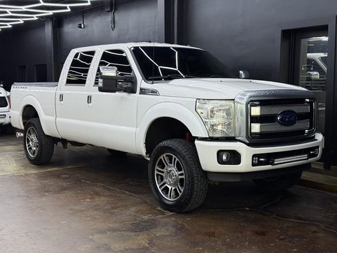 Used 2015 Ford F350 Platinum w/ Platinum Package image 9