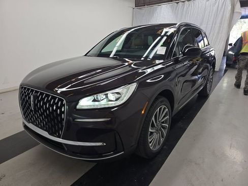 Used 2023 Lincoln Corsair Reserve image 3