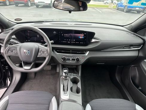 Certified 2024 Buick Envista Preferred w/ Convenience II Package FWD image 14