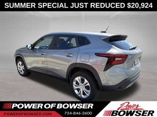 Used 2024 Chevrolet Trax LS FWD video 3