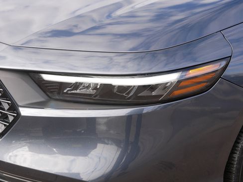 Used 2023 Honda Accord LX image 16