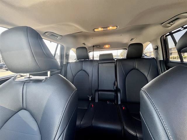 Used 2026 Toyota Highlander XLE AWD/4WD image 14