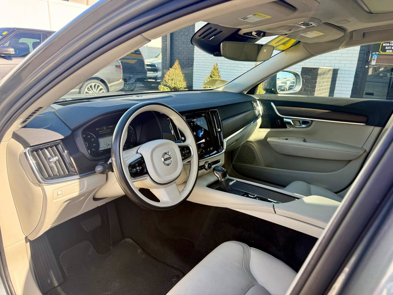 Used 2020 Volvo V90 T6 Cross Country AWD/4WD image 15