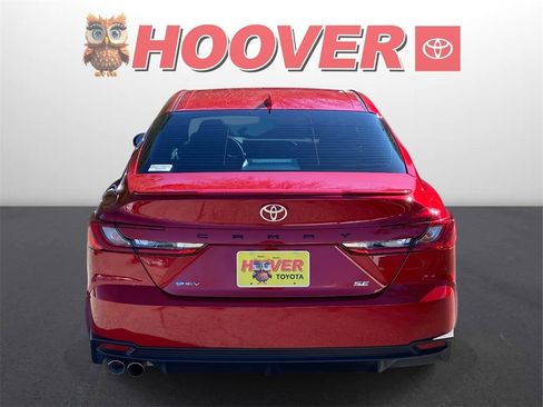 Used 2025 Toyota Camry SE w/ Convenience Package image 3