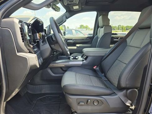 New 2026 Chevrolet Silverado 2500 ZR2 w/ LPO, Dark Essentials Package AWD/4WD image 9