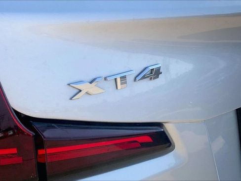 Used 2020 Cadillac XT4 Premium Luxury w/ Driver Awareness Package AWD/4WD image 8