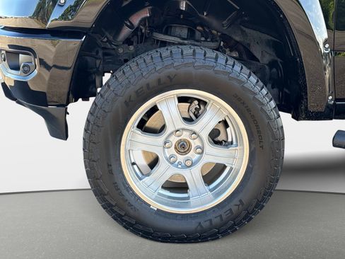 Used 2022 RAM 1500 Big Horn AWD/4WD image 11