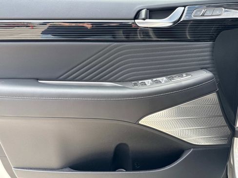 Used 2023 Hyundai Palisade Calligraphy image 16