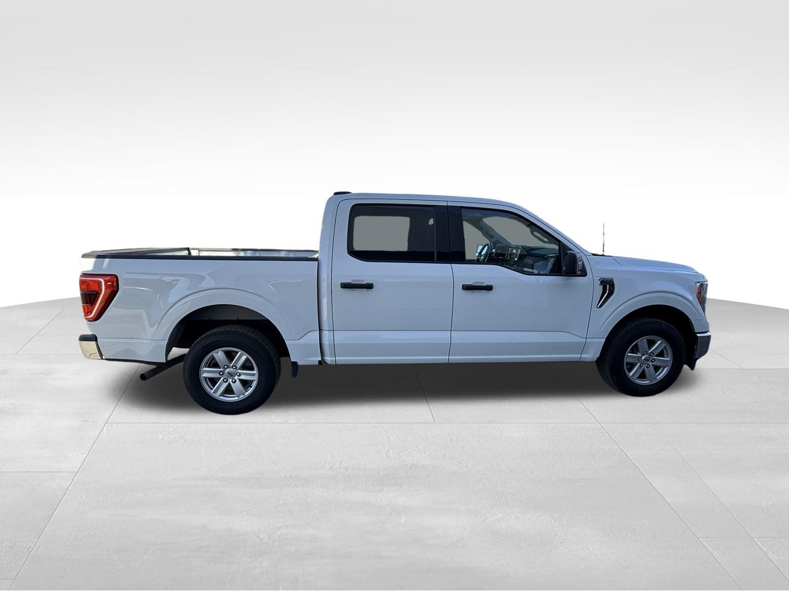 Used 2022 Ford F150 XLT w/ Equipment Group 301A Mid RWD image 2