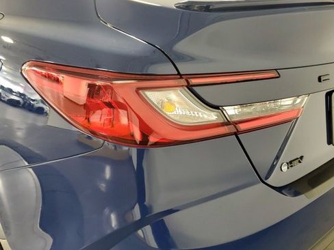 Used 2025 Toyota Camry SE image 30