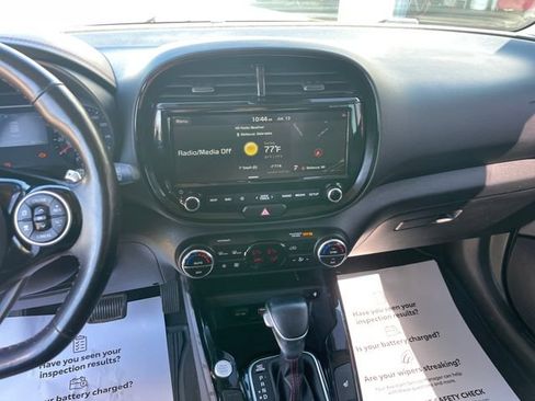 Used 2020 Kia Soul GT-Line Turbo FWD image 19