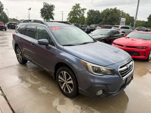 Used 2018 Subaru Outback 2.5i Limited w/ Popular Package #2 AWD/4WD image 2