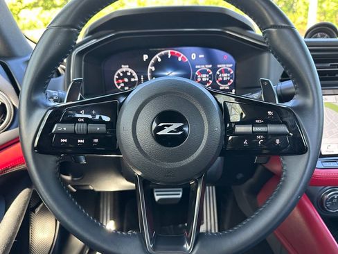 Used 2025 Nissan Z Performance w/ Floor Mat Package RWD image 37