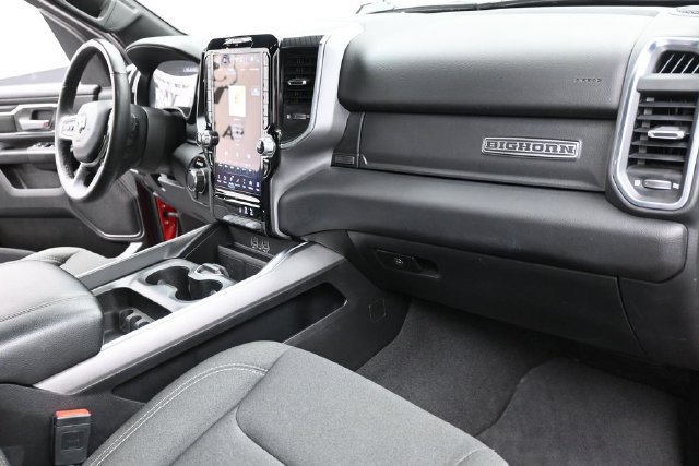 Used 2025 RAM 1500 Big Horn AWD/4WD image 33