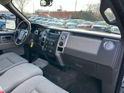 Used 2010 Ford F150 XLT image 15