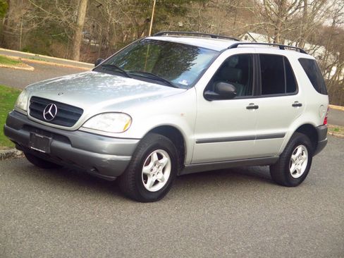 Used 1998 Mercedes-Benz ML 320 4MATIC image 22