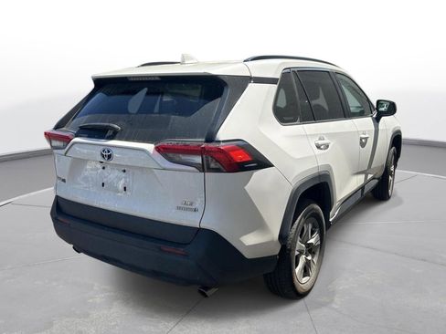 Used 2024 Toyota RAV4 LE image 6
