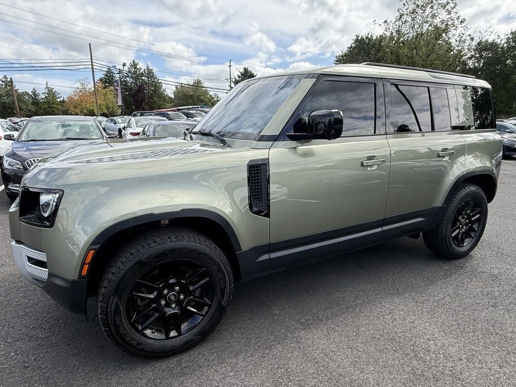 Used 2020 Land Rover Defender 110 S AWD/4WD image 9