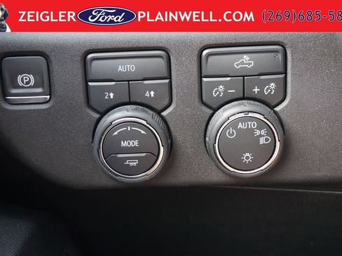 Used 2023 Chevrolet Silverado 1500 LT AWD/4WD image 26