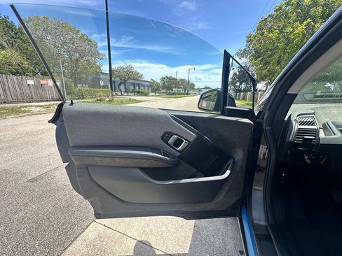 Used 2016 BMW i3 w/ Range Extender image 16