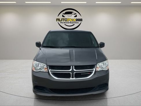 Used 2017 Dodge Grand Caravan SE w/ Power Window Group FWD image 2