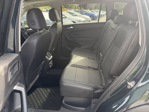 Used 2019 Volkswagen Tiguan SEL AWD/4WD image 13