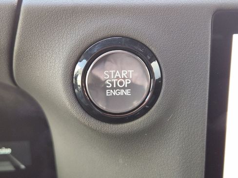 Used 2024 Lexus GX 550 w/ Accessory Package (Z1) AWD/4WD image 16