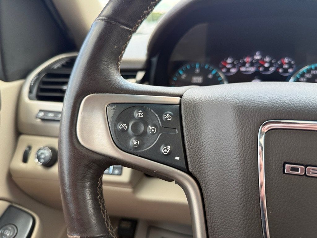 Used 2018 GMC Yukon Denali w/ Denali Ultimate Package AWD/4WD image 32
