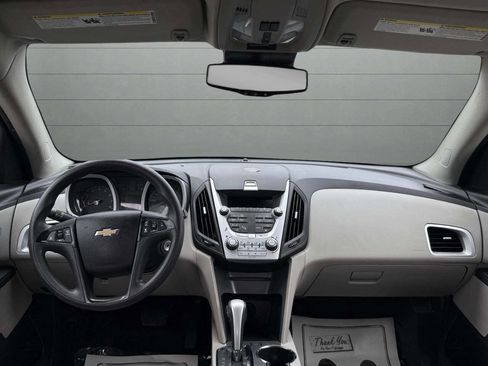 Used 2013 Chevrolet Equinox LS image 18