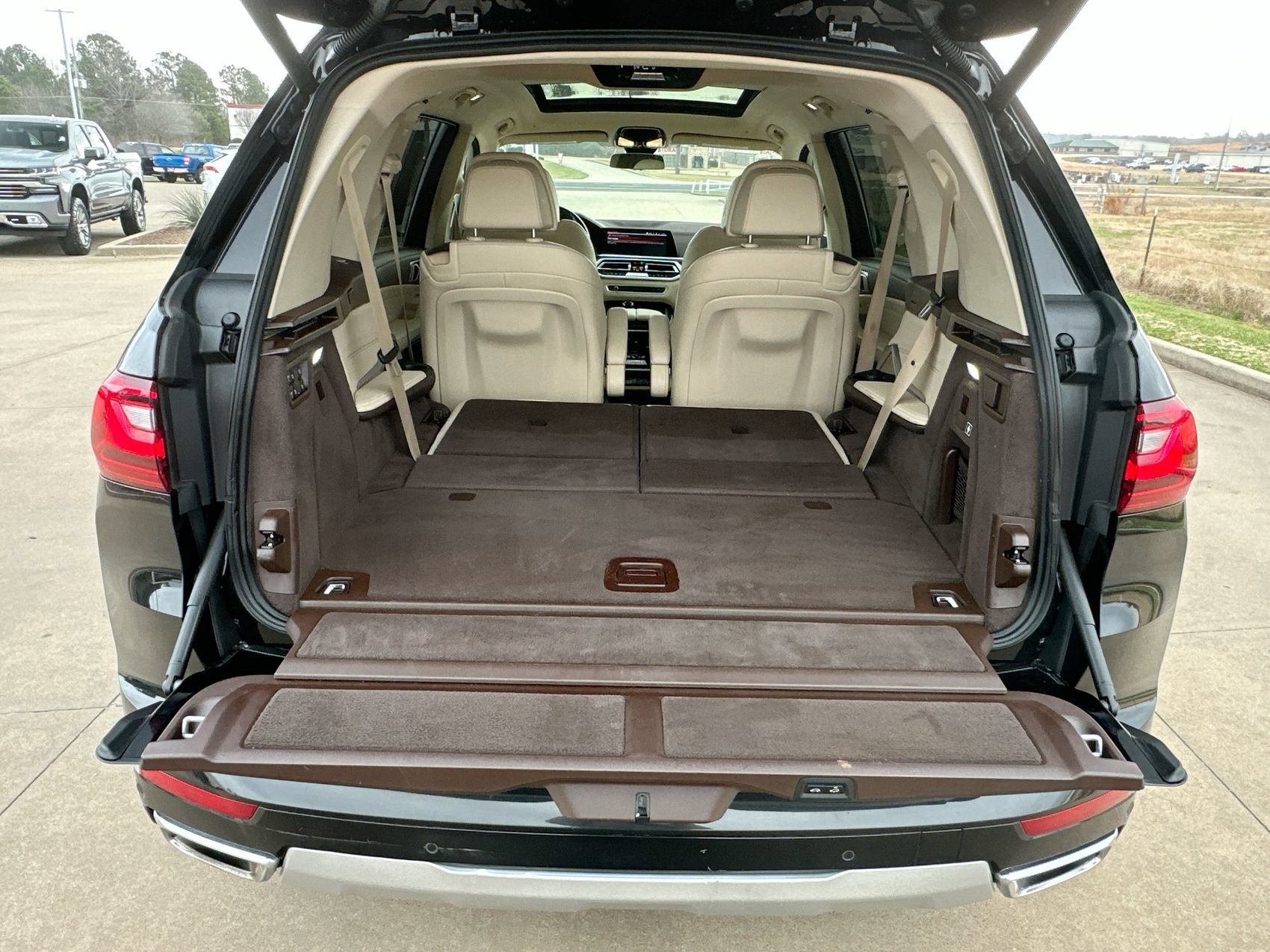 Used 2019 BMW X7 xDrive40i w/ Cold Weather Package AWD/4WD image 25