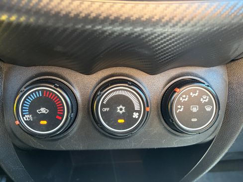 Used 2015 Mitsubishi Outlander Sport ES FWD image 23