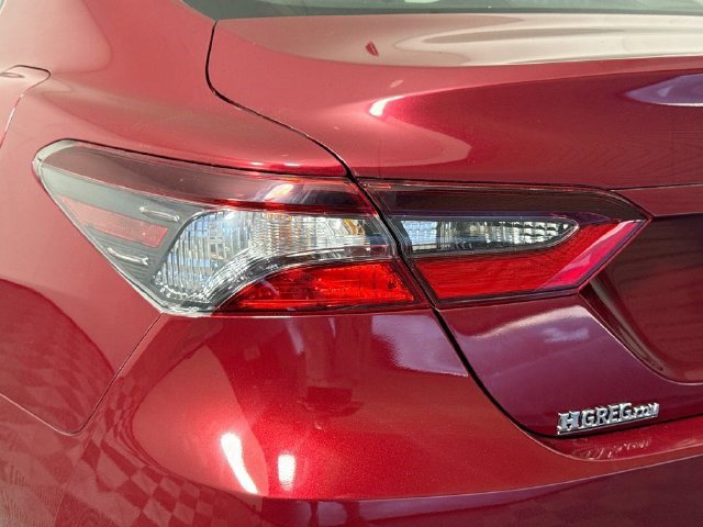 Used 2021 Toyota Camry LE FWD image 34