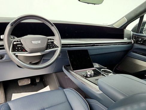 Used 2025 Cadillac Escalade IQ Luxury 2 image 13