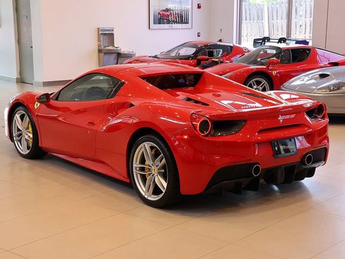 Certified 2019 Ferrari 488 Spider RWD image 2