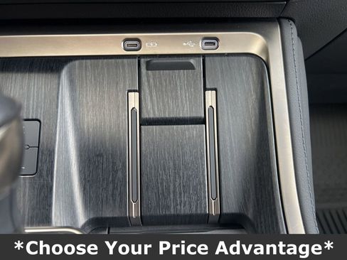 Used 2024 Lexus GX 550 w/ Accessory Package (Z1) image 67