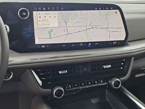 Used 2025 Chevrolet Tahoe LS image 9