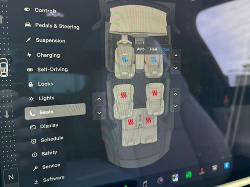 Used 2022 Tesla Model X AWD/4WD image 43