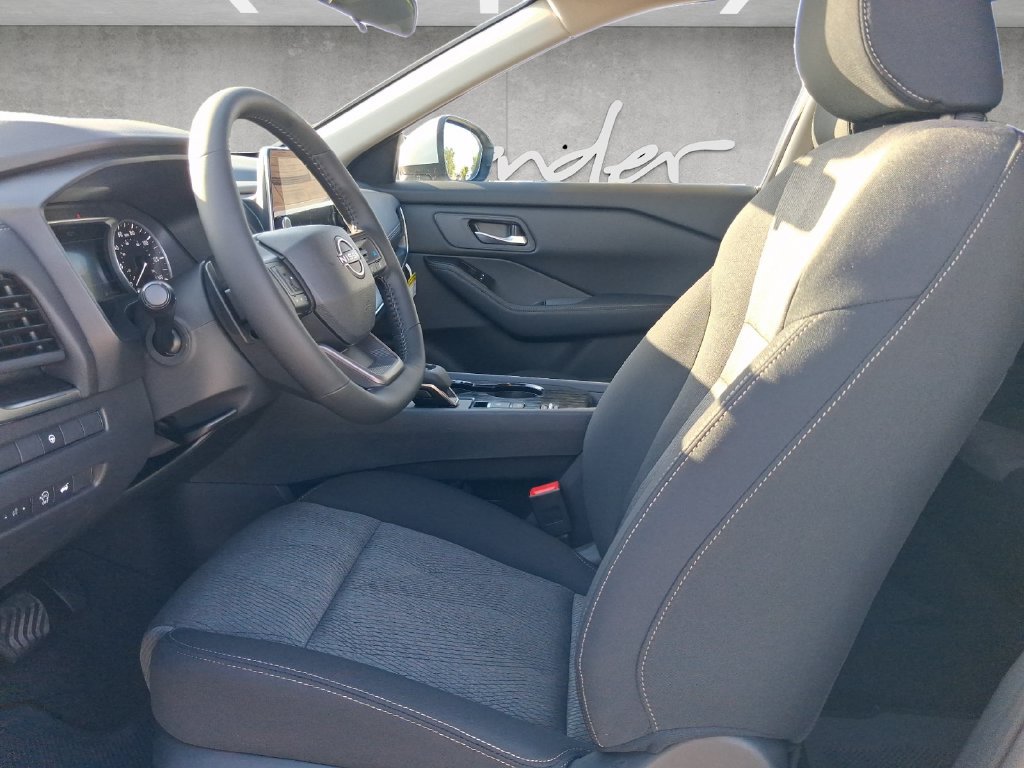 New 2026 Nissan Rogue SV w/ Cold Weather Package FWD image 20