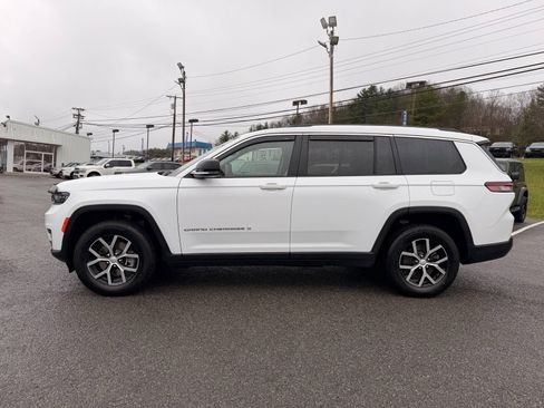 Used 2023 Jeep Grand Cherokee L Limited image 3